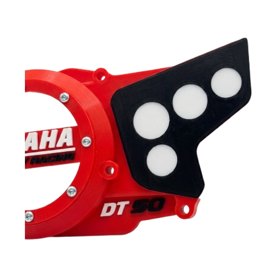 Tampa DT50 Factory Racing vermelha — pormenor da proteção lateral